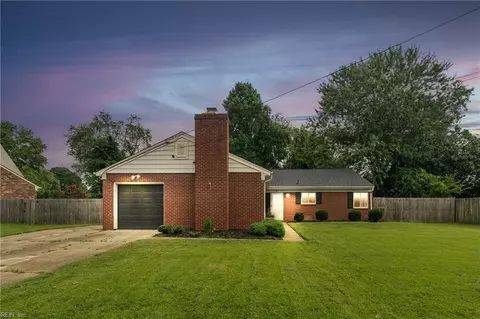 610 Charlton Dr, Hampton, VA 23666