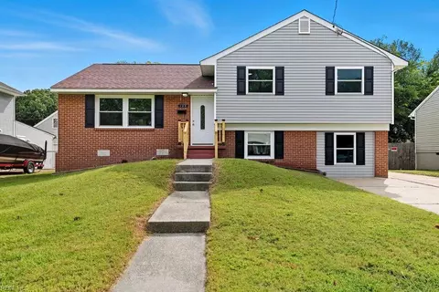 108 Lancaster Ter, Hampton, VA 23666