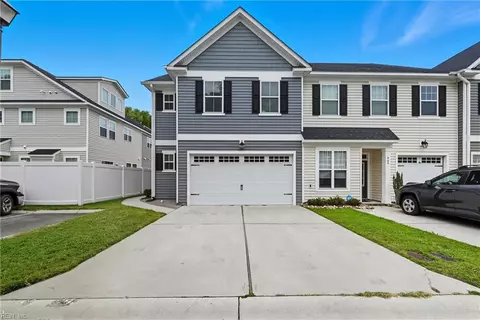 661 Revival Ln, Virginia Beach, VA 23462