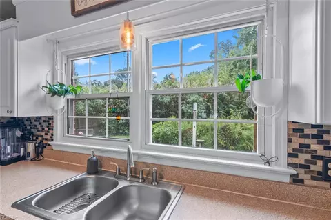 Kitchen - 106 Cardinal Dr, Hampton, VA 23664 photo 2 of 4