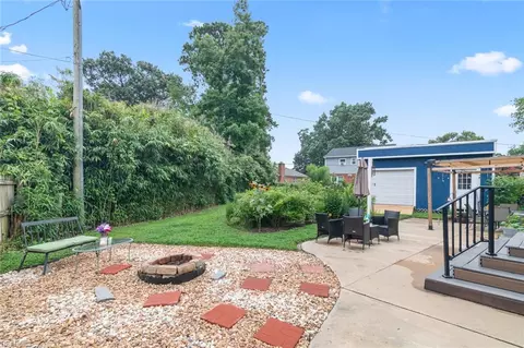 Exterior - 106 Cardinal Dr, Hampton, VA 23664 photo 3 of 13