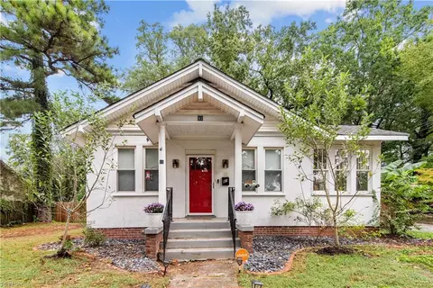 81 Channing Ave, Portsmouth, VA 23702