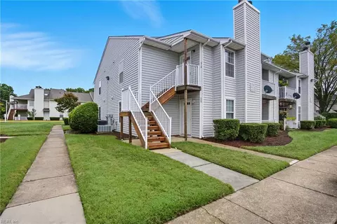 610 Pylon Ct, Virginia Beach, VA 23462