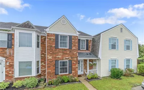 5102 Settlers Park Dr, Virginia Beach, VA 23464