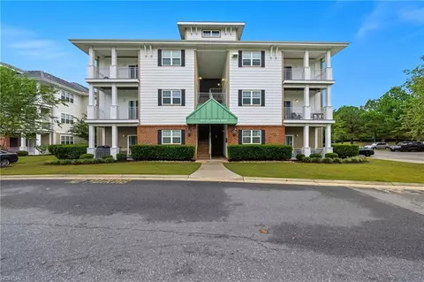4316 Hillingdon Bnd #303, Chesapeake, VA 23321