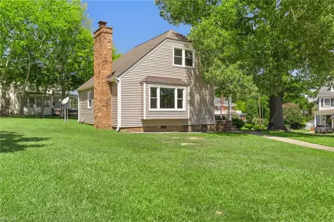 500 Peachtree St, Emporia, VA 23847