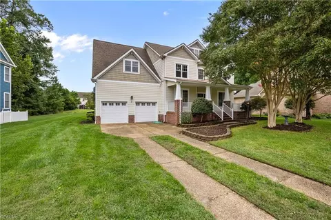 210 Founders Pointe Trl, Carrollton, VA 23314