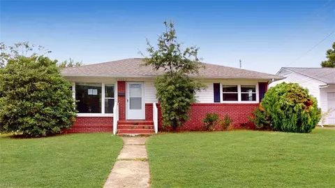 303 Dover Rd, Hampton, VA 23666