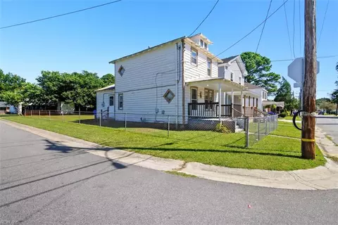 632 Brook Ave, Suffolk, VA 23434