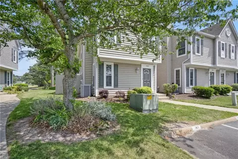 4806 Gatwick Dr, Virginia Beach, VA 23462