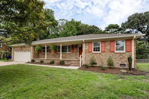 932 N Hilltop Rd, Virginia Beach, VA 23454