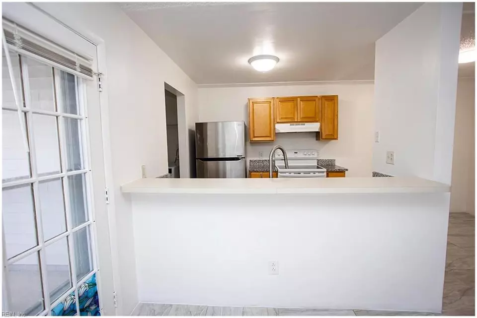 Kitchen - 5624 Summit Arch Arch, Virginia Beach, VA 23462 photo 1 of 7