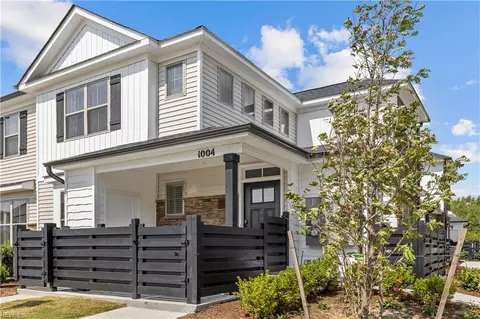 1712 Kathy Ann Way E, Carrollton, VA 23314