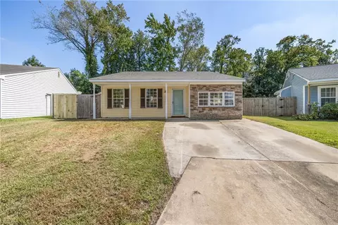 1012 Fairborn Ct, Virginia Beach, VA 23464