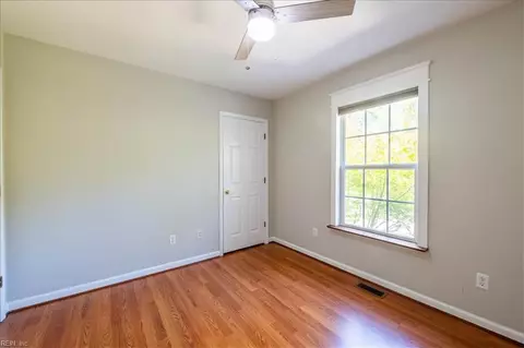 Bedroom - 1060 E River Rd, Fork Union, VA 23055 photo 4 of 12