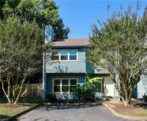 1617 Colonnade Cres, Virginia Beach, VA 23451