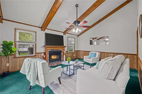 1284 Hillock Xing, Virginia Beach, VA 23455