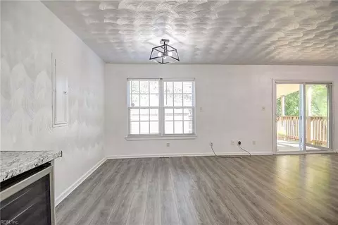 808 Joyce St, Norfolk, VA 23523 photo 9