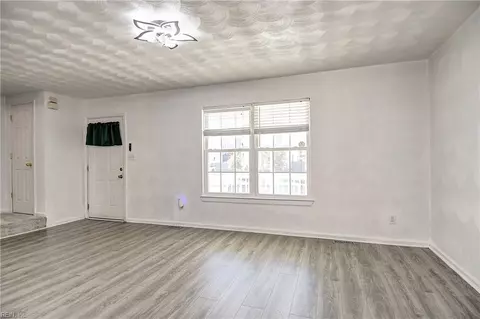 808 Joyce St, Norfolk, VA 23523 photo 5