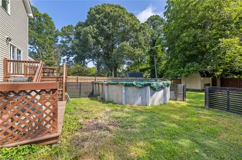 Exterior - 114 Pochin Pl, Hampton, VA 23661 photo 7 of 8