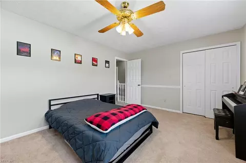 Bedroom - 53 Dawn Ln, Hampton, VA 23666 photo 2 of 3