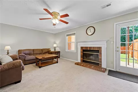 Living - 53 Dawn Ln, Hampton, VA 23666 photo 1 of 2