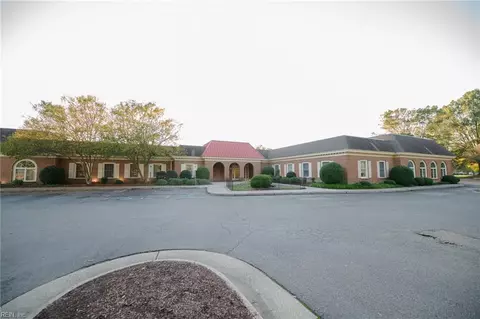 401 Oyster Point Rd, Newport News, VA 23602