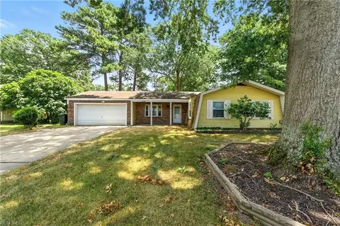 820 Balthrope Rd, Newport News, VA 23608
