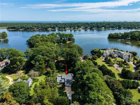 1422 N Woodhouse Rd #12, Virginia Beach, VA 23454