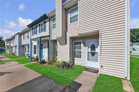 1199 Old Clubhouse Rd, Virginia Beach, VA 23453