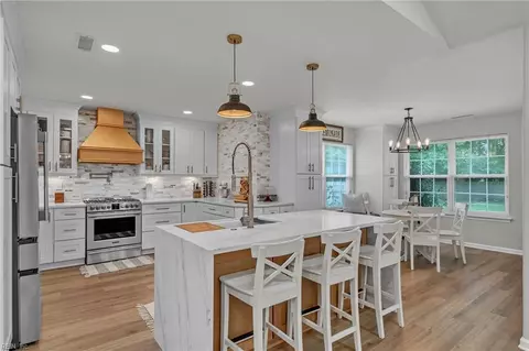 1940 General Booth Blvd, Virginia Beach, VA 23454