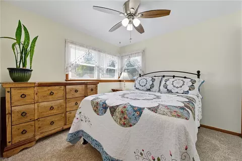 Bedroom - 13 Eastlawn Dr, Hampton, VA 23664 photo 1 of 6