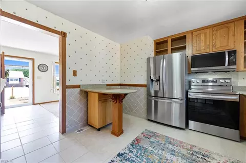 Kitchen - 13 Eastlawn Dr, Hampton, VA 23664 photo 1 of 3