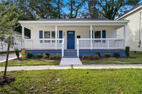 Exterior - 3117 Lyons Ave, Norfolk, VA 23509 photo 4 of 11