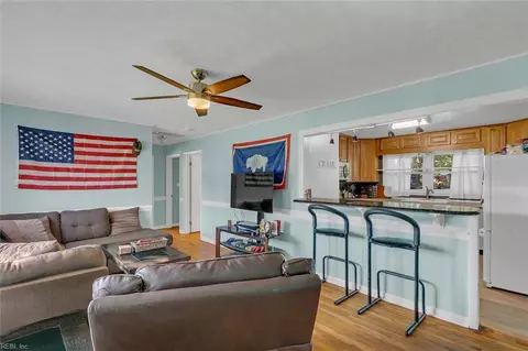 Other - 10 Bonaire Dr, Hampton, VA 23669 photo 1 of 6
