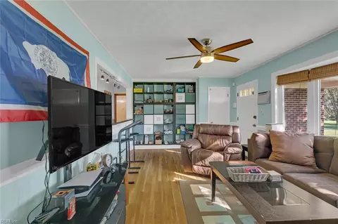 Other - 10 Bonaire Dr, Hampton, VA 23669 photo 3 of 6