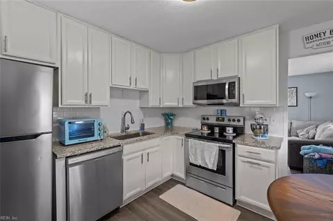 915 Marietta Ave, Norfolk, VA 23513