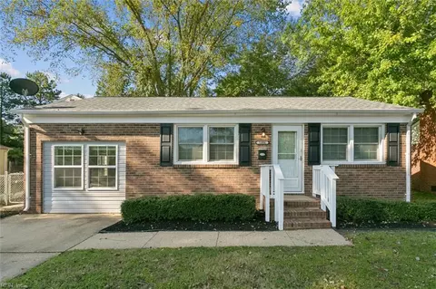 1006 Lyndon Cir, Newport News, VA 23605