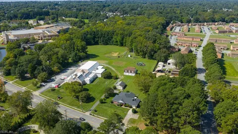 View/Area - 1033 Big Bethel Rd, Hampton, VA 23666 photo 9 of 9