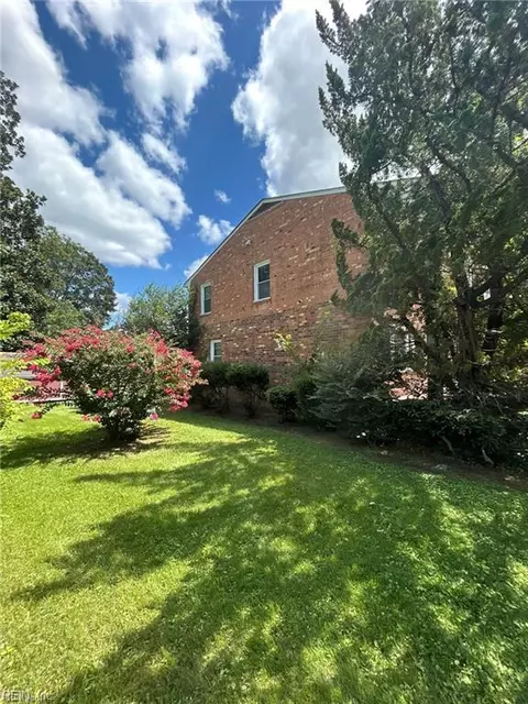 Exterior - 128 Wellons St, Suffolk, VA 23434 photo 4 of 5