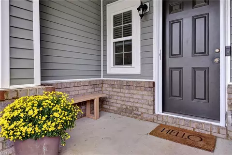 7713 Leeds Castle Ln, New Kent, VA 23124