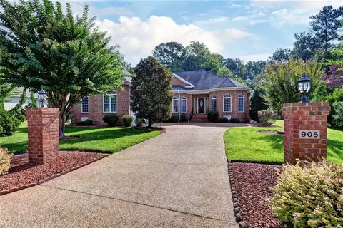 905 Water Fowl Dr, Yorktown, VA 23692