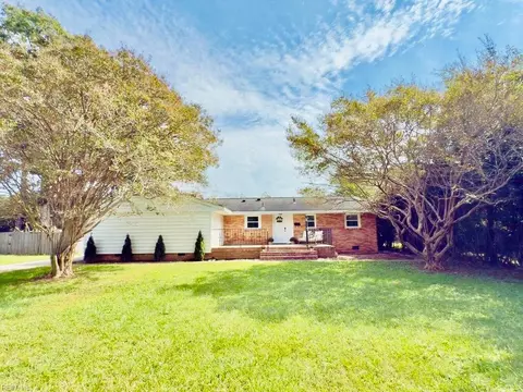 704 Balthrope Rd, Newport News, VA 23608