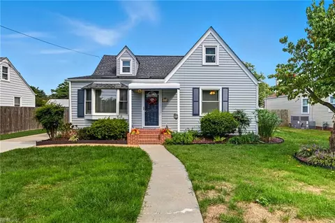 8832 Stratford St, Norfolk, VA 23503