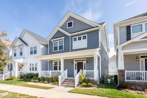 1434 Waltham Ln, Newport News, VA 23608