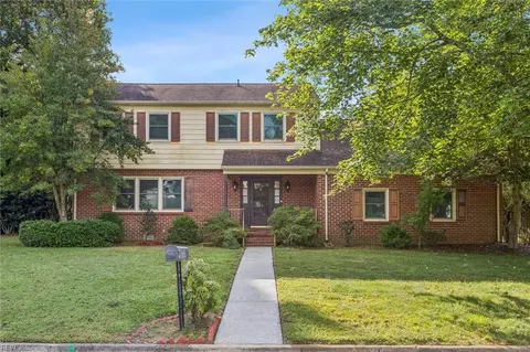 94 Colombia Dr, Newport News, VA 23608