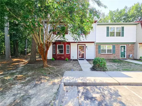 448 Youngs Mill Ln, Newport News, VA 23602