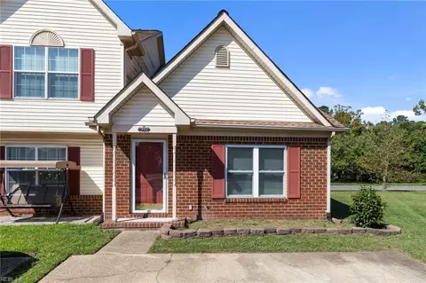 724 Brisa Ct, Chesapeake, VA 23322