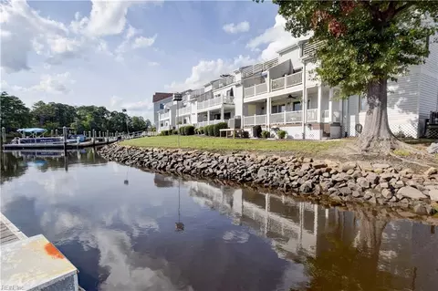 169 Harbor Watch Dr, Chesapeake, VA 23320