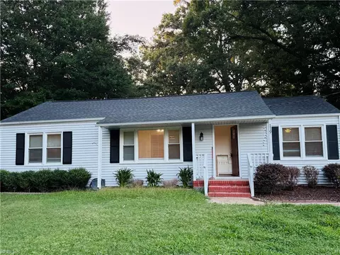 119 Menchville Rd, Newport News, VA 23602